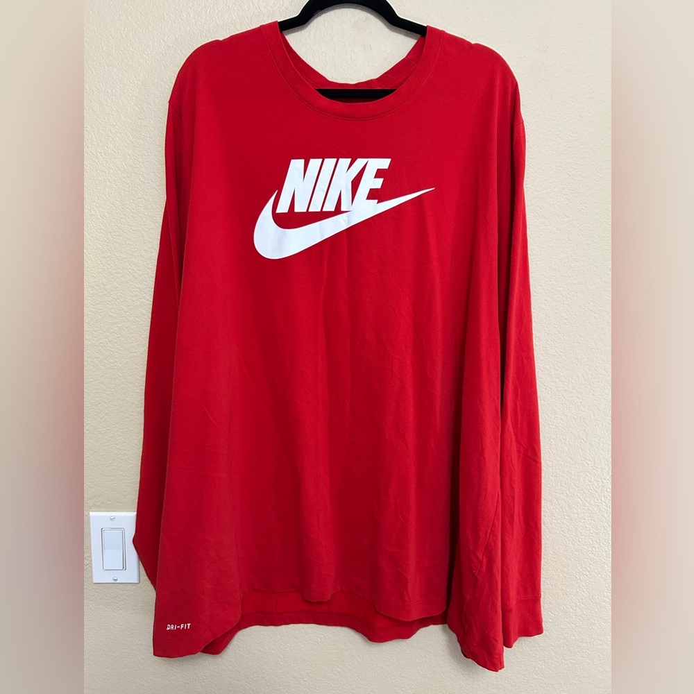 Nike Dri-Fit Long Sleeve Performance Tee, Size 4XL